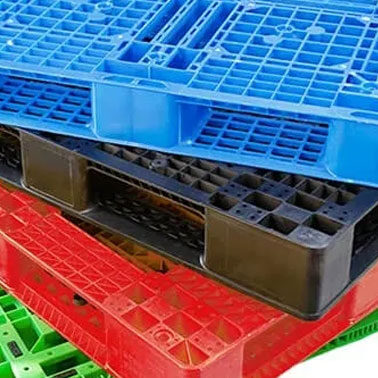 48×40 Stackable Plastic Pallets